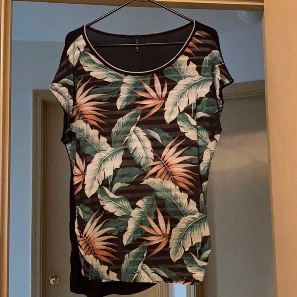 Mixed print top - Picture 2 of 8